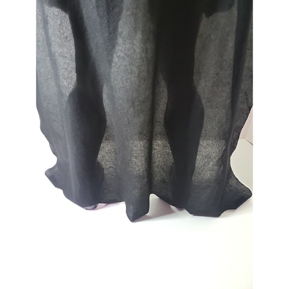 Batman Action Figure - Black and Gold - Picture 12 of 14